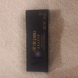 Cle de peau lipstick